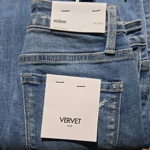Vervet Blue Jeans